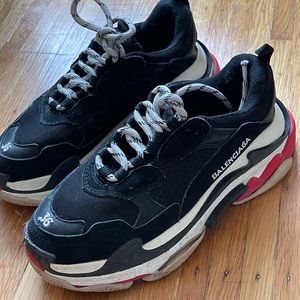 New balance sneakers